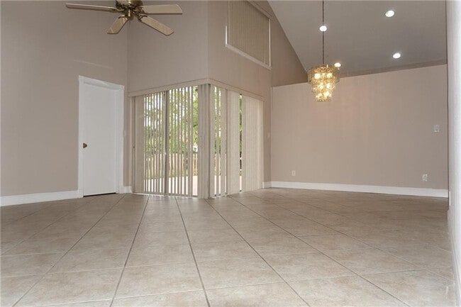 3524 NW 73rd Way in Coral Springs, FL - Building Photo - Building Photo
