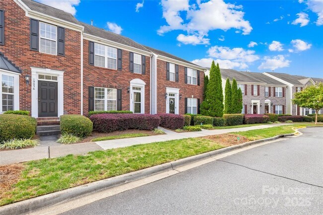 19052 Natalie Michelle Ln in Cornelius, NC - Building Photo - Building Photo