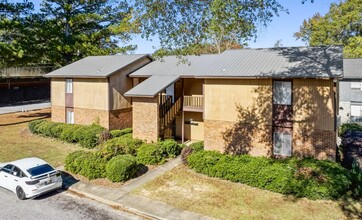 Sheffield Garden Apartments in Columbus, GA - Foto de edificio - Building Photo