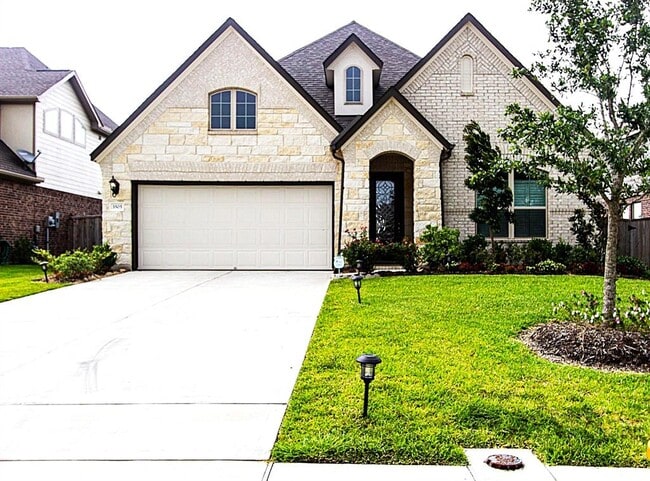property at 3505 Sunburst Creek Ln