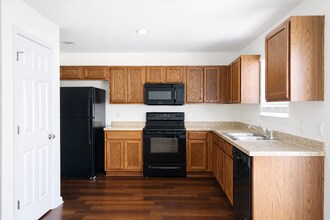 80 Bearing Cir in Port Wentworth, GA - Building Photo - Building Photo