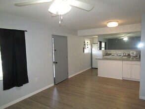 400 Base Ave E in Venice, FL - Building Photo - Building Photo