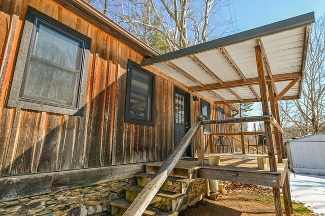 12400 McDougal Rd in Millfield, OH - Building Photo - Building Photo