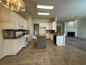 19722 Creek Bend Trail in Houston, TX - Building Photo - Building Photo