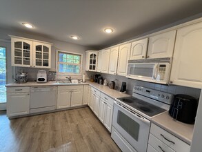 10231 Hawthorne Dr in Orland Park, IL - Building Photo - Building Photo