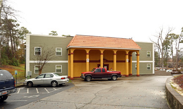 Villa Hermosa in Columbia, SC - Building Photo - Building Photo