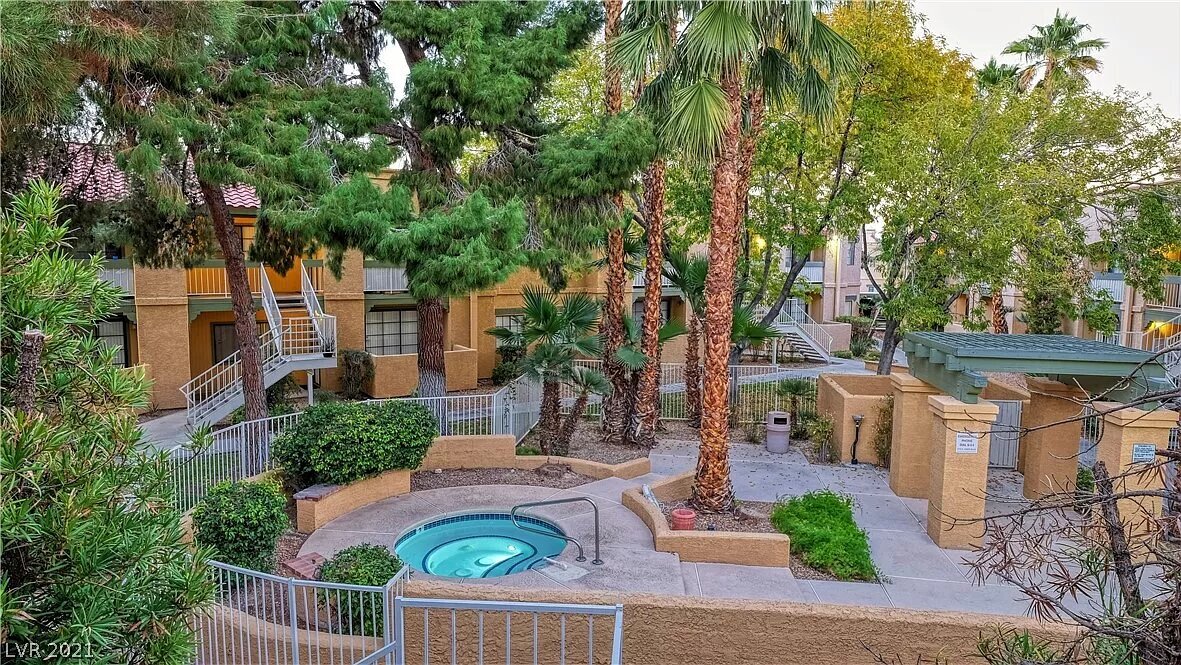 5130 S Jones Blvd, Unit 107 in Las Vegas, NV - Foto de edificio