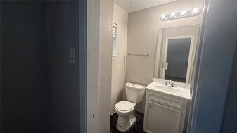 420 W Alabama St in Houston, TX - Building Photo