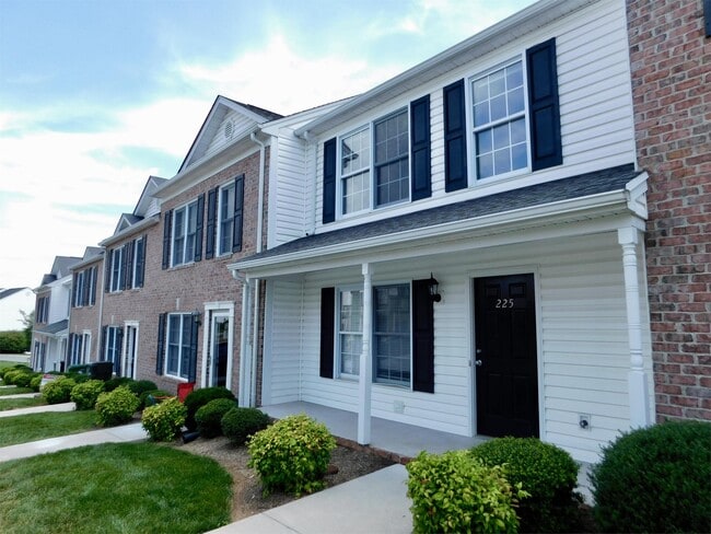 225 Margate Dr in Lynchburg, VA - Building Photo - Building Photo