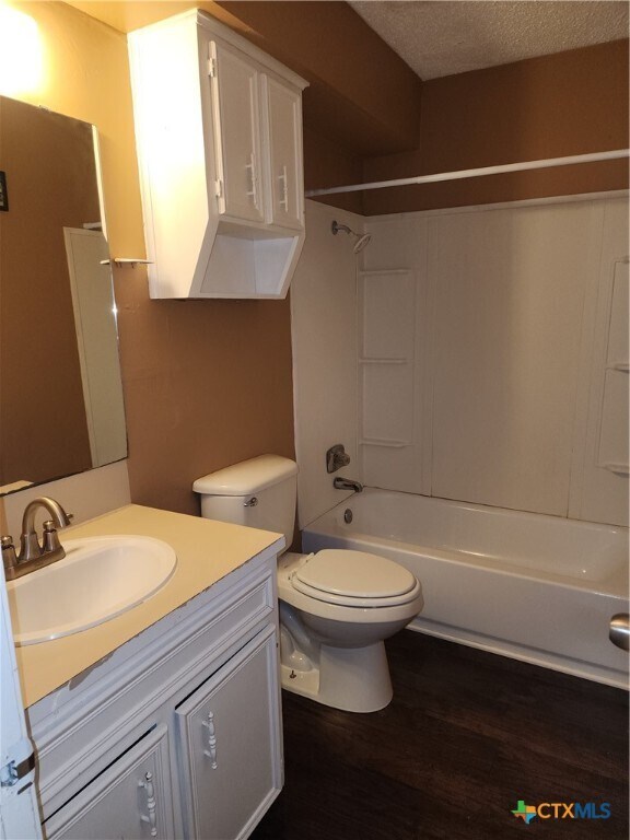 property at 4807 Rainbow Cir