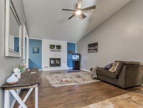 9928 S McKinley Ave in Oklahoma City, OK - Building Photo - Building Photo