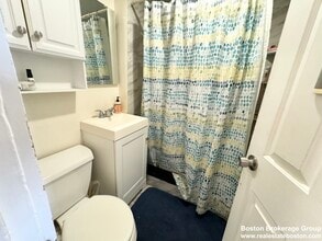 23 Symphony Rd, Unit 4 in Boston, MA - Building Photo - Building Photo