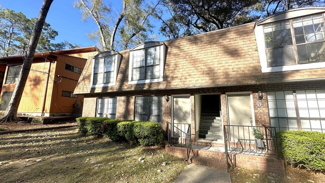 2925 Par Ln in Tallahassee, FL - Building Photo - Building Photo