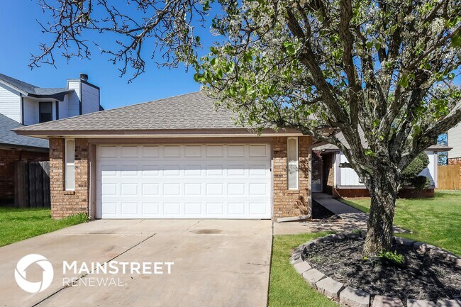 2529 Amber St in Moore, OK - Building Photo - Building Photo