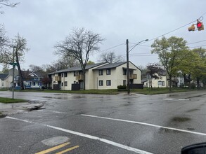 Flint East Village Apartments in Flint, MI - Building Photo - Building Photo