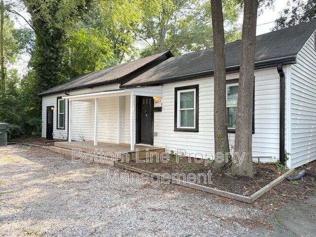 property at 613-1/2 Charlotte Ave