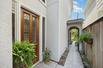 224 Birdsall St in Houston, TX - Building Photo - Building Photo