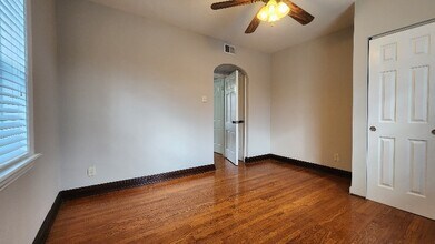 1014 Sanford Ave, Unit 2nd floor in St. Louis, MO - Building Photo - Building Photo