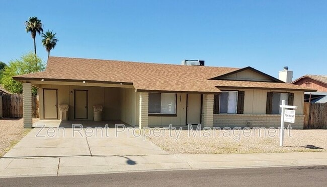 property at 5233 W Altadena Ave
