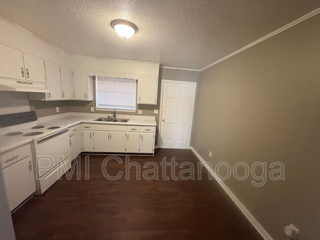 77 Dolphin Ln in Ringgold, GA - Building Photo - Building Photo