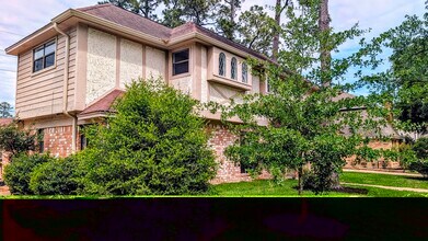 15707 Downford Dr in Tomball, TX - Foto de edificio - Building Photo