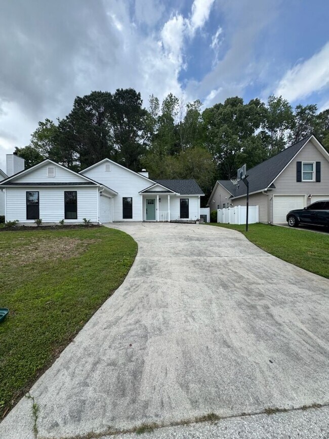 124 Toura Ln in Charleston, SC - Building Photo - Building Photo