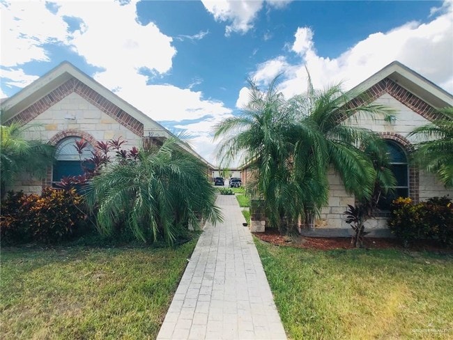 3902 S Sheraton Ave in Pharr, TX - Building Photo - Building Photo