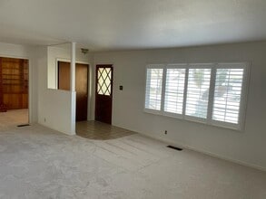 130 E Emerson Ave in Tracy, CA - Building Photo - Building Photo