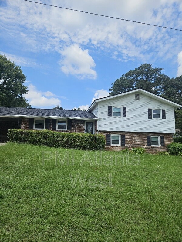 property at 405 Tracy Terrace