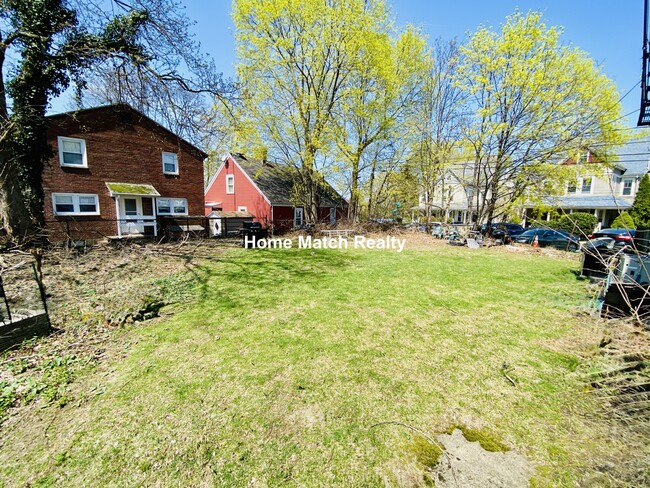 4 Foster St, Unit 1