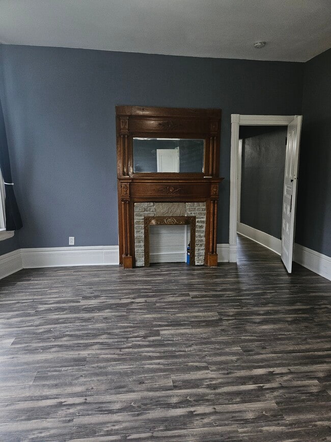 1941 Madison St in Dubuque, IA - Building Photo - Building Photo