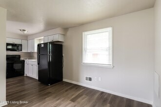 5309 Pyrus Ln in Louisville, KY - Building Photo - Building Photo