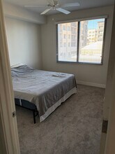 330 E Roosevelt St, Unit 2026 in Phoenix, AZ - Foto de edificio - Building Photo