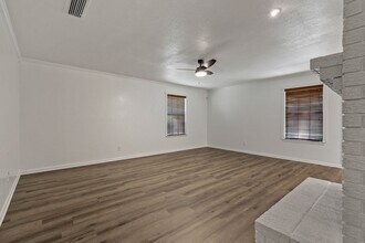 3918 White Oak Ct in Flower Mound, TX - Building Photo - Building Photo
