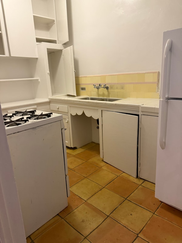 1201 N Orange Grove Ave in West Hollywood, CA - Building Photo - Building Photo