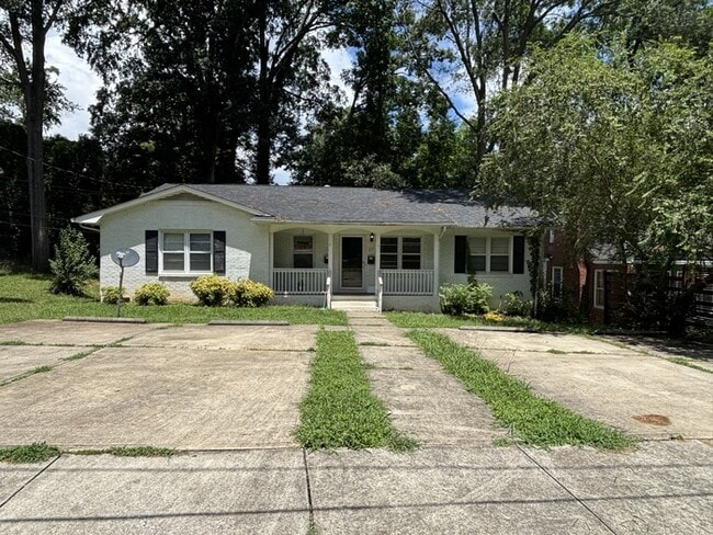 property at 635 Park Dr