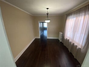 15304 Kercheval Ave in Grosse Pointe Park, MI - Building Photo - Building Photo