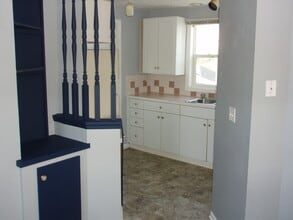 759 Veto St NW, Unit #2 in Grand Rapids, MI - Foto de edificio - Building Photo