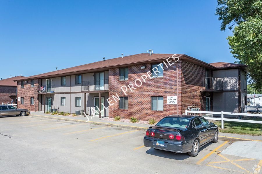 The Apartment Place in Norfolk, NE - Foto de edificio