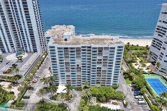 1620 S Ocean Blvd in Pompano Beach, FL - Building Photo - Building Photo