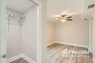 494 Stillwater Ave in Spring Hill, FL - Building Photo - Building Photo
