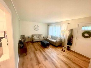 5921 Harvest Ln in Toledo, OH - Foto de edificio - Building Photo