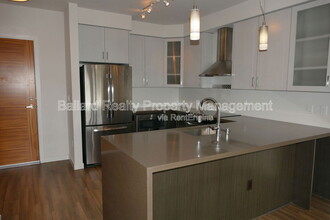 1760 NW 56th St in Seattle, WA - Building Photo - Building Photo