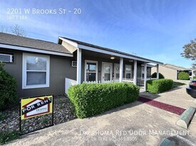 2201 W Brooks St, Unit 20 in Norman, OK - Building Photo