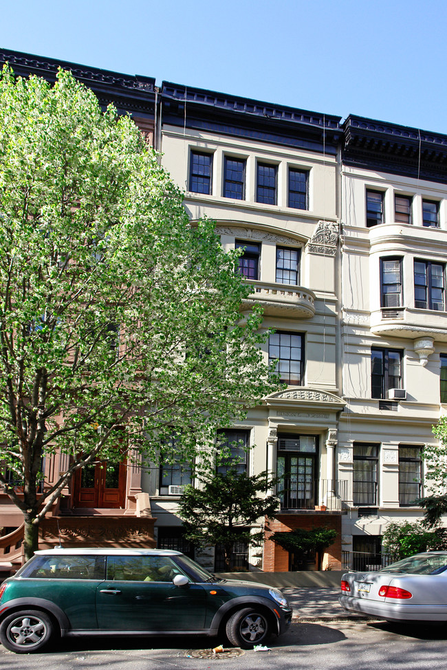 60 85th St in New York, NY - Foto de edificio - Building Photo