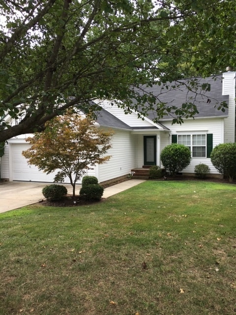 9225 White Aspen Pl in Charlotte, NC - Foto de edificio - Building Photo