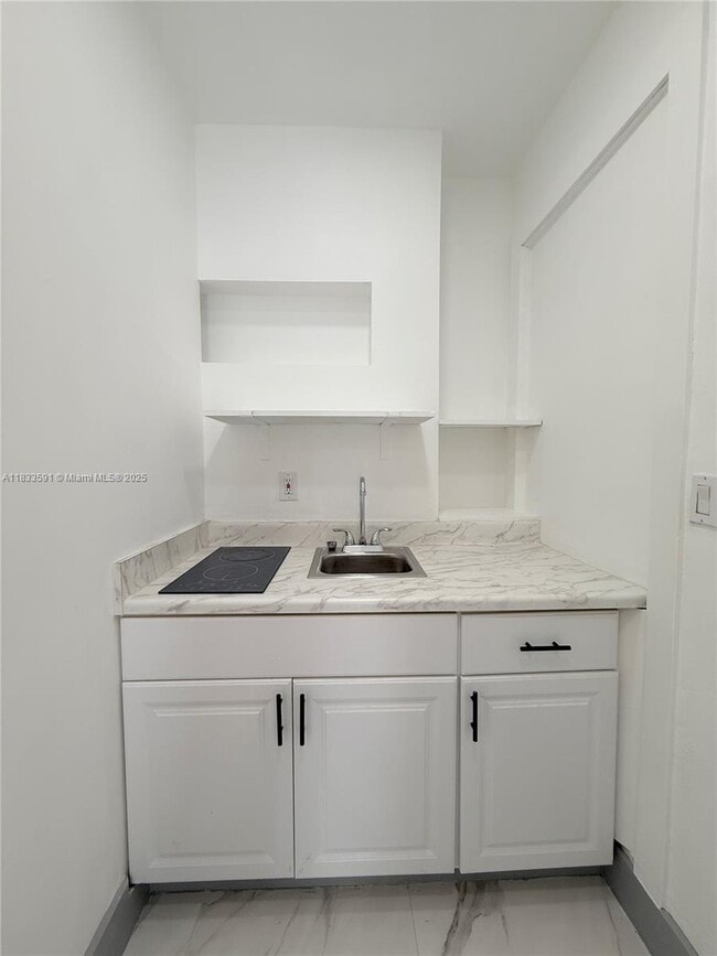 4536 SW 142nd Pl in Miami, FL - Building Photo - Building Photo