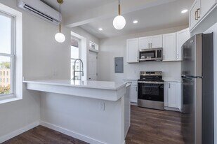 Newly Renovated - Parking, Utilities Included in St. Louis, MO - Building Photo
