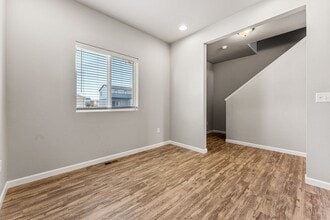 1129 Sherman Dr in Dacono, CO - Building Photo - Building Photo