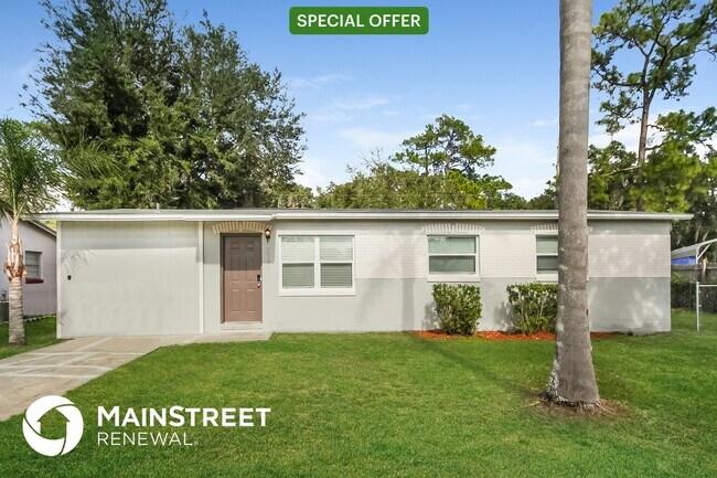 property at 5801 Abercorn Dr
